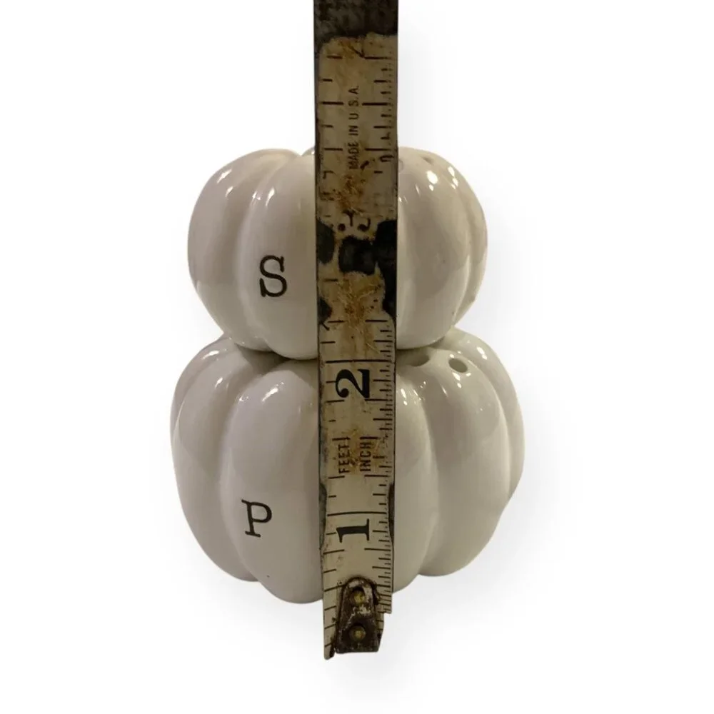 NWOT Ceramic Pumpkin Stackable Salt & Pepper Shaker Classy‎ White Party Pumpkin